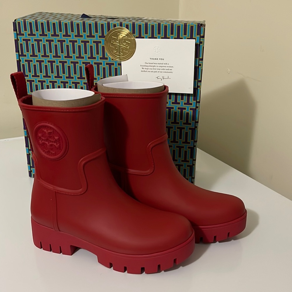 Red ankle rain boots